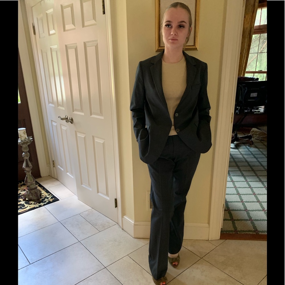 Theory black/gray pant suit